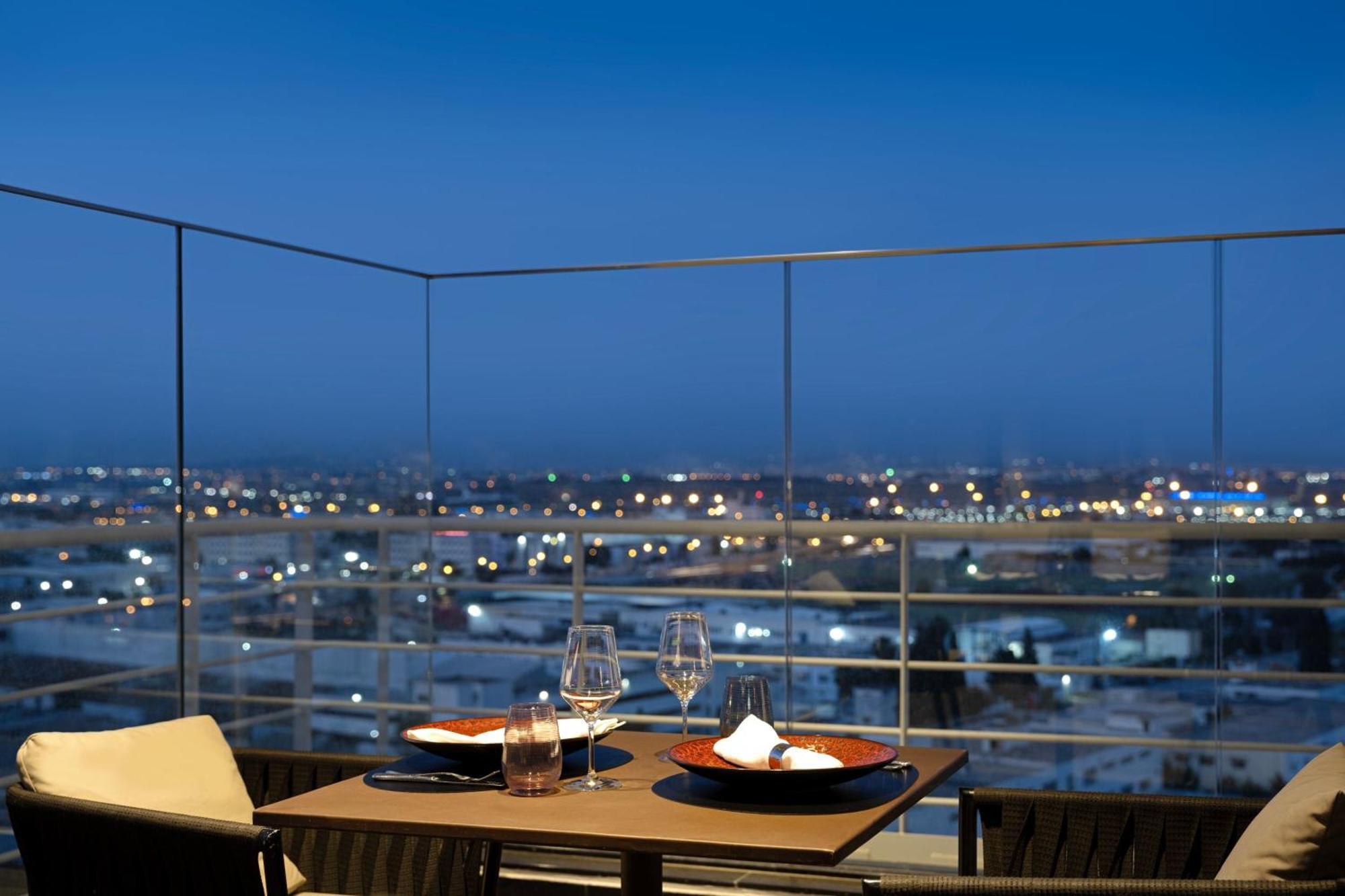 Tunis Marriott Hotel Exterior foto